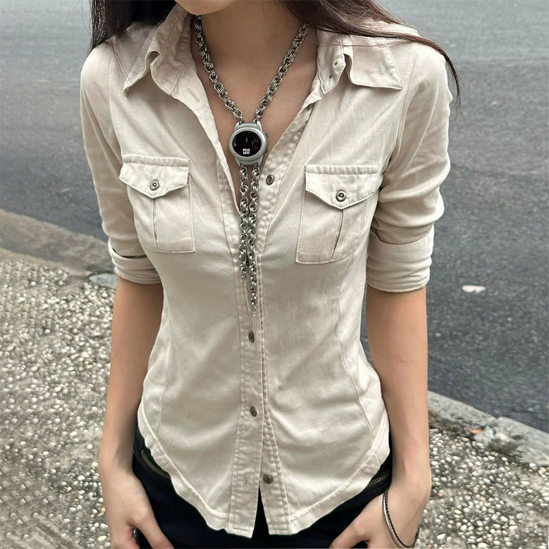 Street Fashion In Japanese - Koszule damskie z krótkim rękawem zapinane