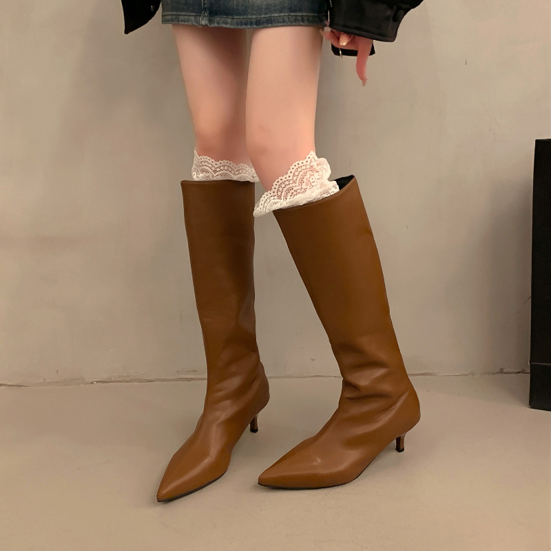Jesienno-zimowe buty do klubu  – Street Fashion Winter recenzja i cena